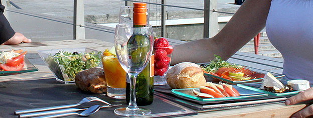 Lunch Cruise – (Paris Irresistible)