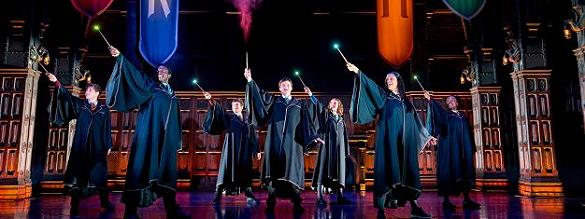 Varaa liput näytökseen Harry Potter and the Cursed Child