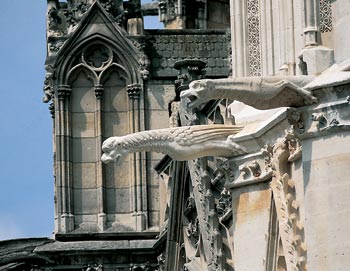 Køb dit Paris museumskort til 2 dage online og spring køen over til flere end 60 af Paris' mest populære museer og monumenter i og udenfor Paris. 
