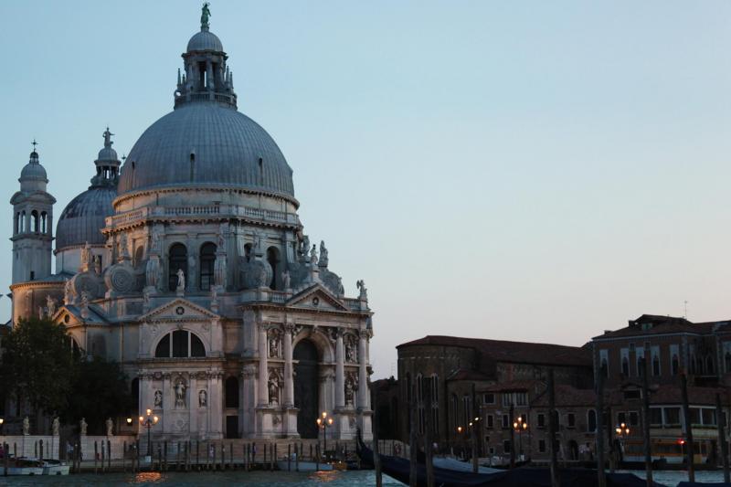Kvällspromenad i Venedig inkl Gondoltur