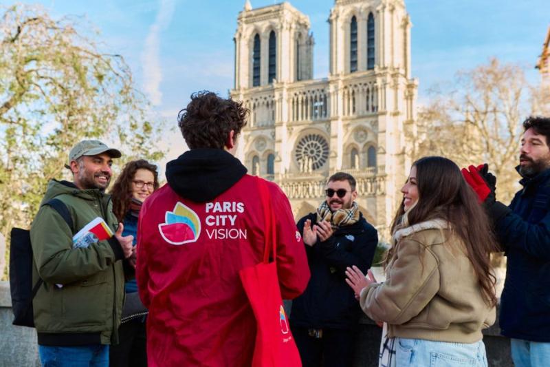Notre Dame Cathedral: Entrance and guided tour
