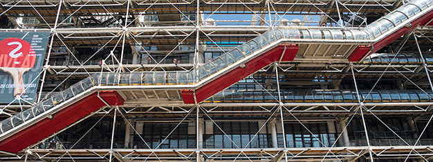 Besök fantastiska Pompidou-centret i Paris - ett av världens ledande moderna konstcenter. Ett måste för alla konstälskare! Boka på nätet och gå före i kön!
