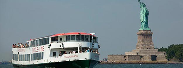 Buchen Sie Tickets für die Kreuzfahrt um die Freiheitsstatue in New York. Manhattans atemberaubende Skyline in New York. Kaufen Sie Tickets hier!