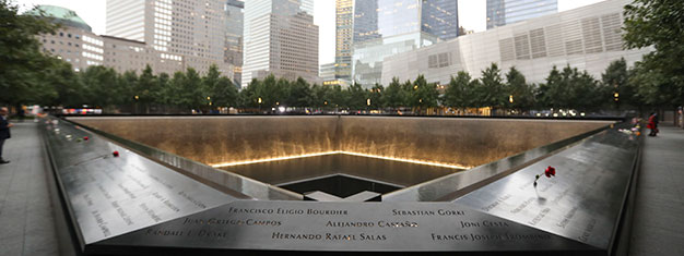 Agende sua visita ao 9/11 Memorial Museum em Nova York e não perca tempo nas filas ao reservar seus ingressos online com horário pré-definido!