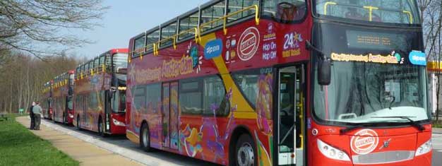 Amsterdam City Sightseeing Hop-On Hop-Off λεωφορεία είναι ένας εύκολος και προσωπικός τρόπος για να δείτε όλες του Άμστερνταμ. Κλείστε τα εισιτήριά σας για Amsterdam City Sightseeing εδώ!