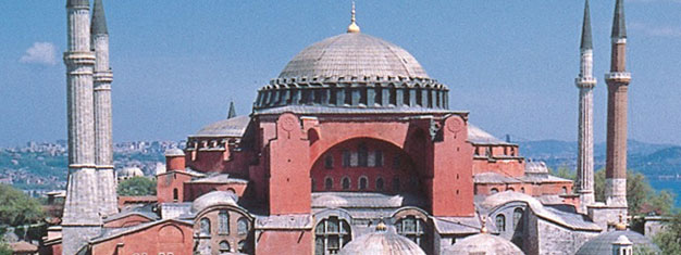 Ga met ons mee op een onvergetelijke tour door het hart van Istanbul, ooit het centrum van het Byzantijnse en Ottomaanse Rijk. Als je de klassiekers van Istanbul wilt zien, koop dan hier je tickets!