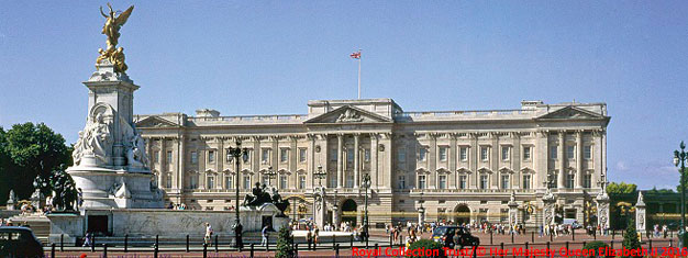 Nyt en herlig afternoon tea på Rubens etterfulgt av et besøk til Buckingham Palace' statsværelser. Gratis for barn under 5 år. Bestill her!