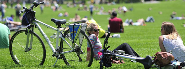 Rent a bike or rollerblades by the hour and cruise around Central Park, the green oasis in the middle of New York City. Rent hourly or for 24 hours. 
