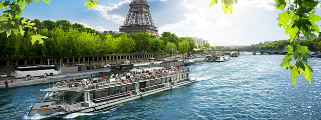 Salta las filas a la Torre Eiffel y disfruta un crucero de una hora por el Sena!  Reserva tus entradas sin fila y ahorra tiempo. Reserva ya! 