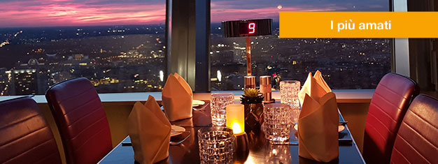 Goditi una cena panoramica al ristorante rotante in cima alla Torre della TV di Berlino! Prenota i tuoi biglietti Cena Panoramica online e salta la coda alla Torre della TV!