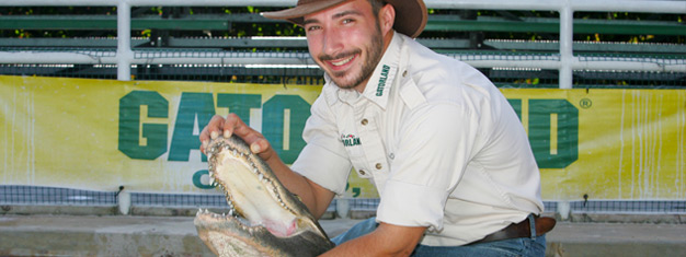 Besøg Gatorland - hjem til over 4000 alligatorere & andre eksotiske dyr. Se et alligator-wrestlingshow eller en alligator springe op ad vandet. Køb her!
