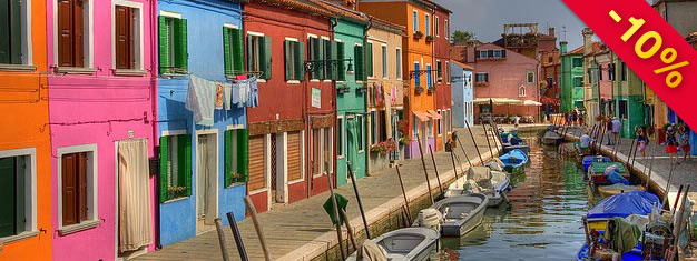 Gita di mezza giornata sulle isole di Murano e Burano per scoprirne le arti più famose: lavorazione del vetro e merletti. Prenota qui!