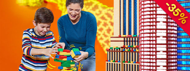 Enjoy LEGOLAND ® Discovery Centre Berlin's many attractions, such as the 4D cinema, the Dragon Castle & the LEGO® Factory. Book your tickets here! 