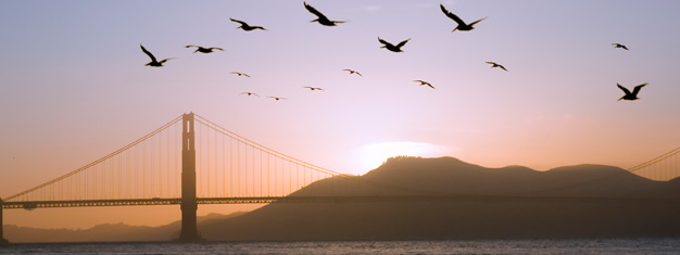 Descubre los barrios más interesantes de San Francisco desde la parte de arriba de un autobús de dos pisos. Reserva tu Tour Nocturno de San Francisco aquí!